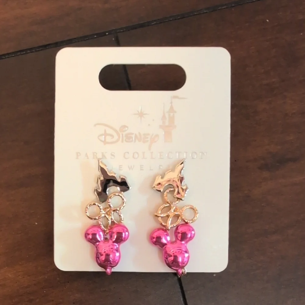 Disney Parks Snack Jewelry Set with Necklace, Bracelet, and Earrings - Picture 2 of 4